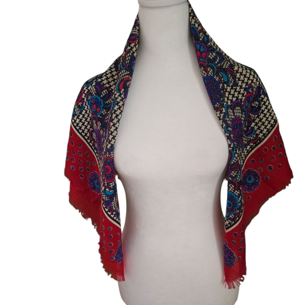 Vibrant Geoffrey Beene Red and Blue Patterned Scarf